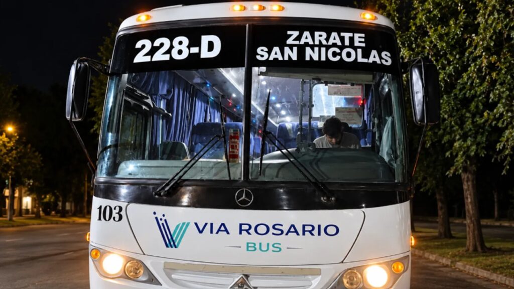 COLECTIVO 228D ZÁRATE–SAN NICOLÁS: CON PARADA EN BARADERO, ESTOS SON SUS HORARIOS ACTUALES