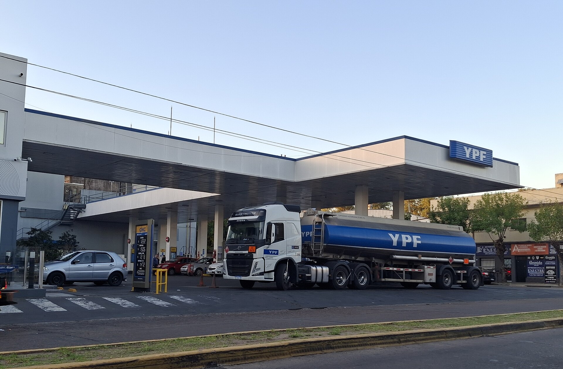 EL GOBIERNO VOLVIÓ A POSTERGAR LA SUBA DE LOS IMPUESTOS A LOS COMBUSTIBLES: AHORA REGIRÁ DESDE EL 1° DE DICIEMBRE